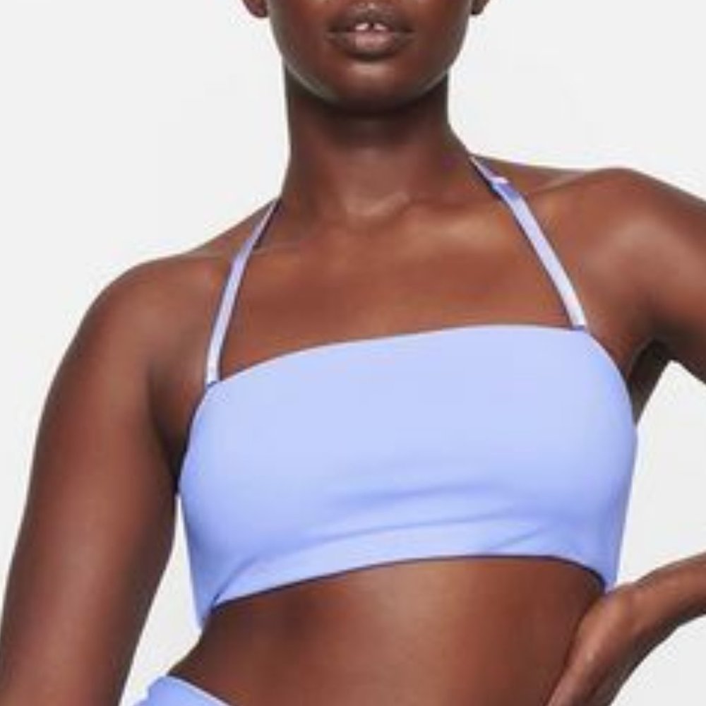 SKIMS SWIM BANDEAU BIKINI TOP Color: Periwinkle